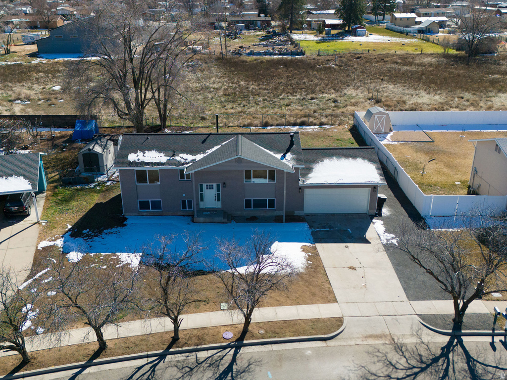 1103 W 950 N Clinton, UT 84015