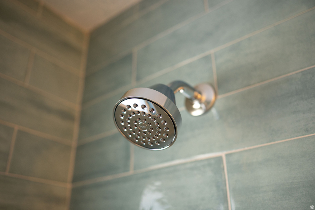 1103 W 950 N Clinton, UT 84015