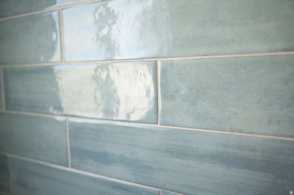 1103 W 950 N Clinton, UT 84015