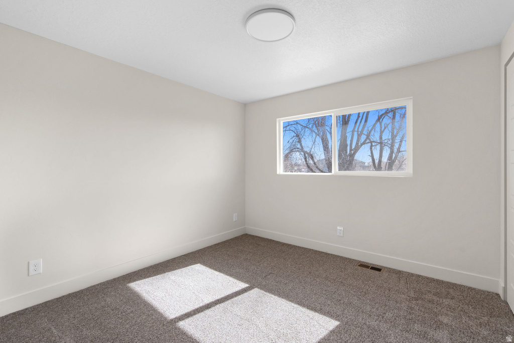 1103 W 950 N Clinton, UT 84015