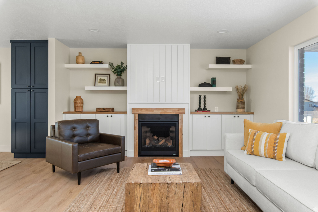 1103 W 950 N Clinton, UT 84015