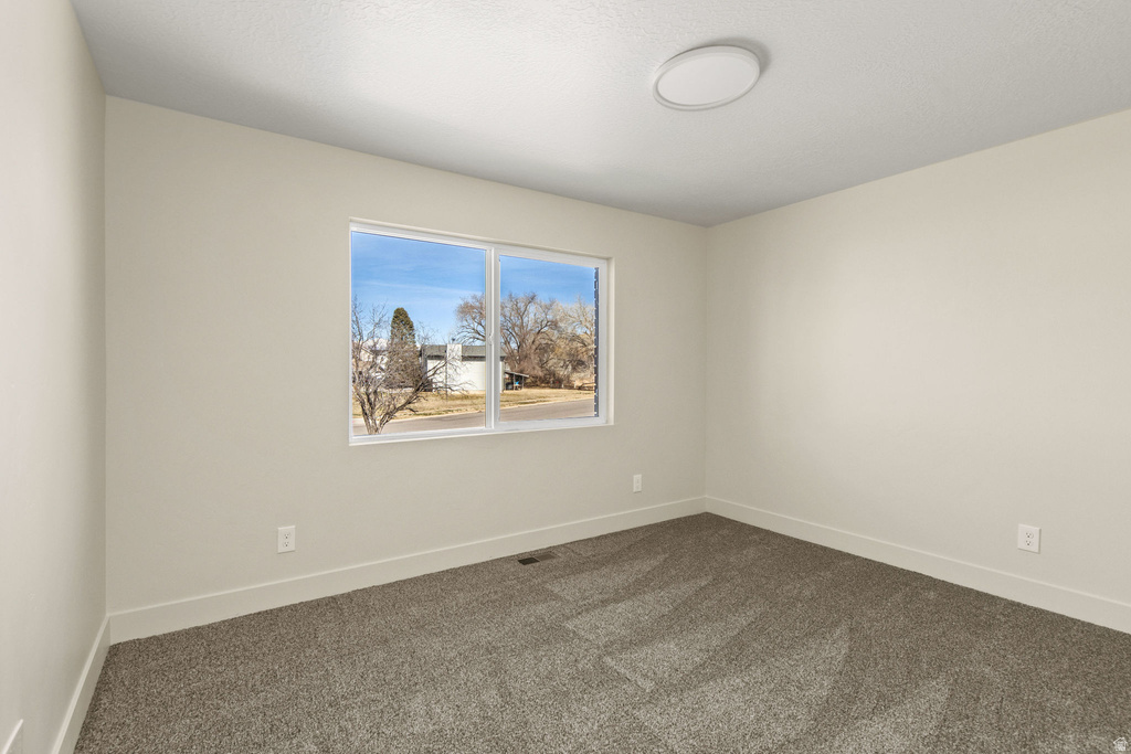 1103 W 950 N Clinton, UT 84015