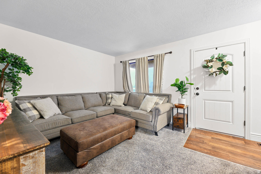 268 E CARLY DR Grantsville, UT 84029