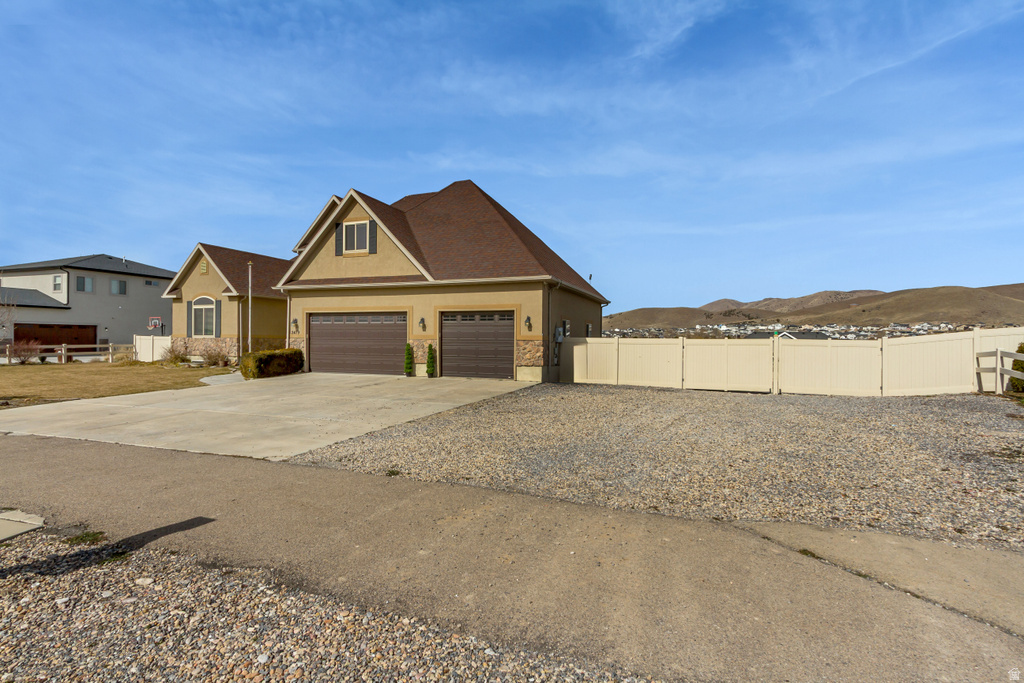 2479 E PRAIRIE VIEW DR Eagle Mountain, UT 84005