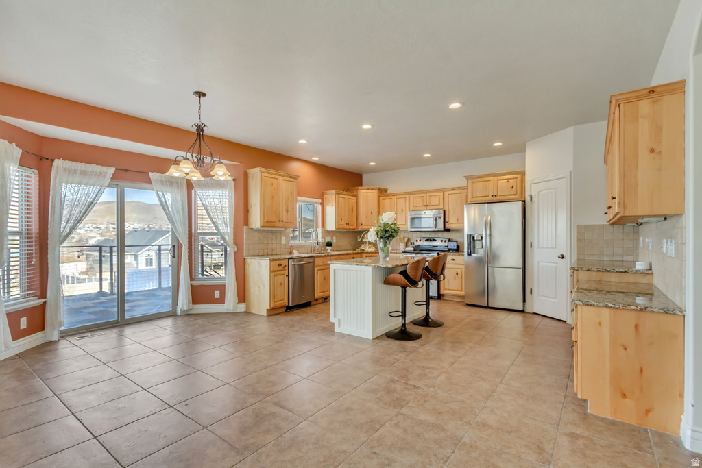 2479 E PRAIRIE VIEW DR Eagle Mountain, UT 84005