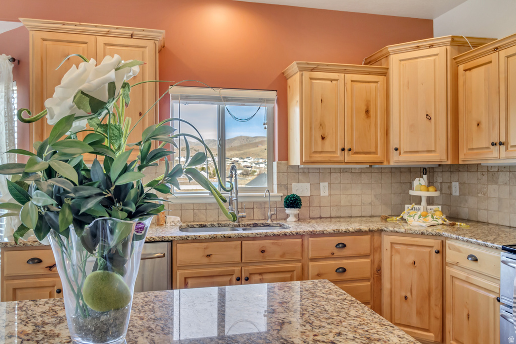 2479 E PRAIRIE VIEW DR Eagle Mountain, UT 84005