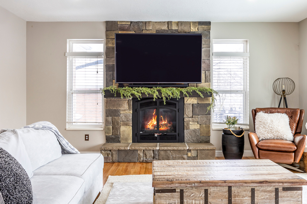 2403 E BEAR CIR Draper, UT 84020