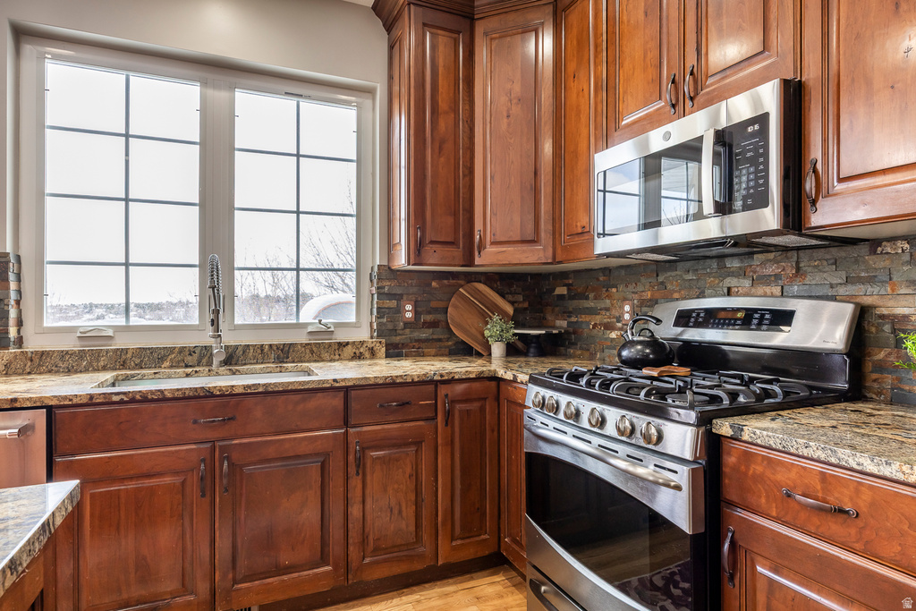 2403 E BEAR CIR Draper, UT 84020