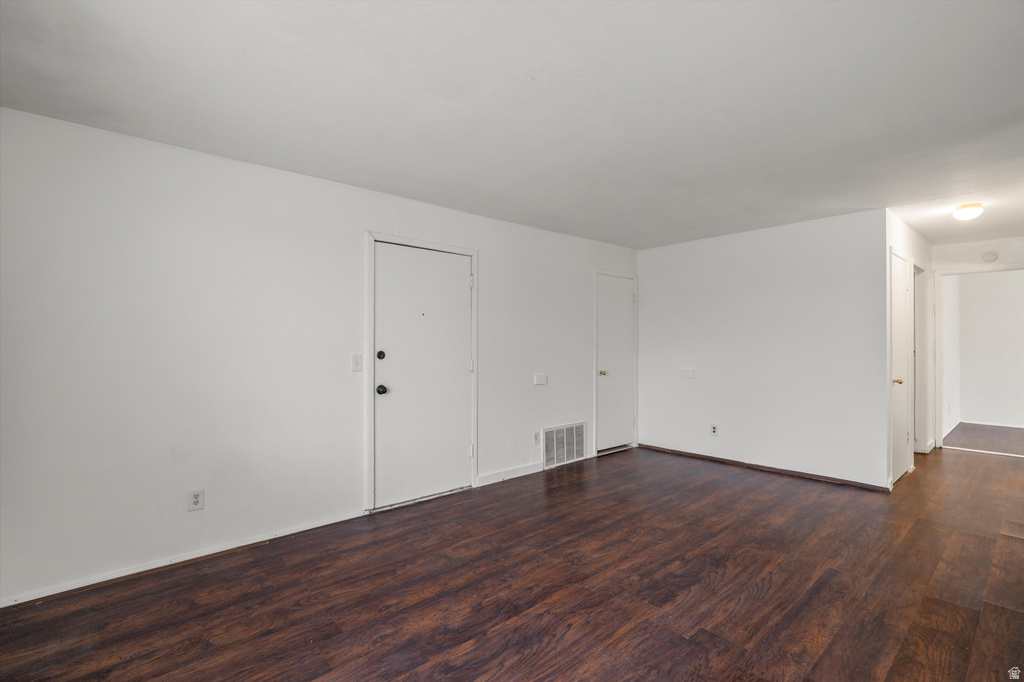 2519 S PARKCREST DR West Valley City, UT 84119