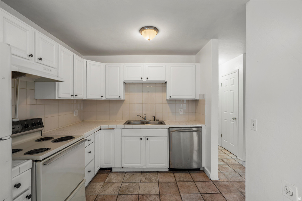 2519 S PARKCREST DR West Valley City, UT 84119