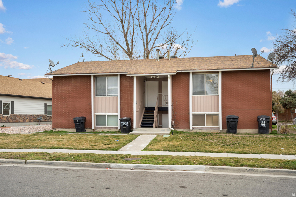 2519 S PARKCREST DR West Valley City, UT 84119