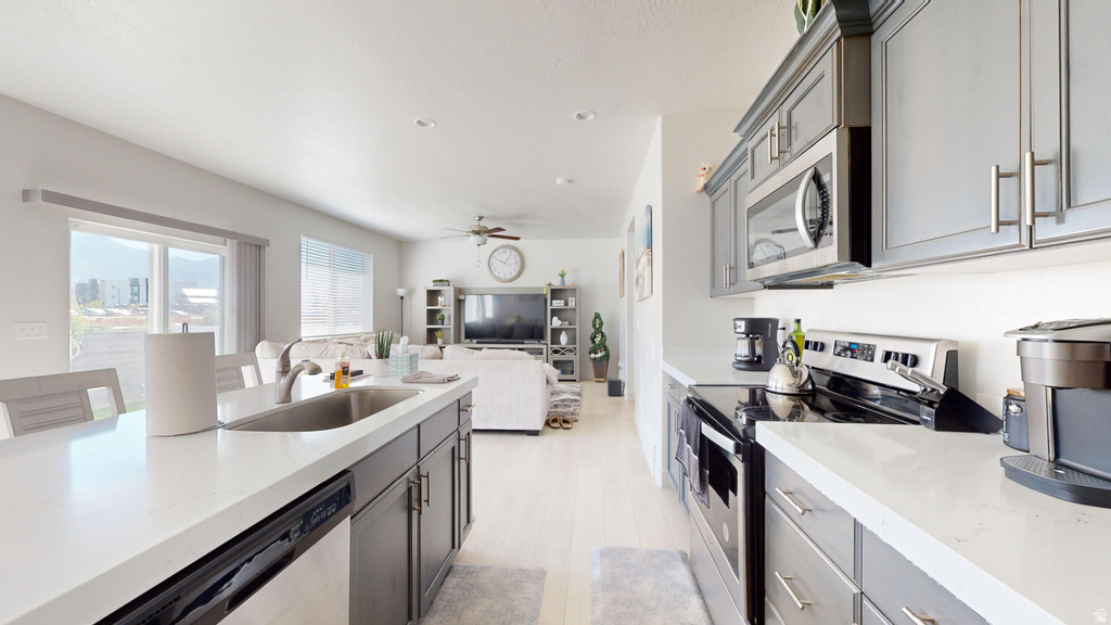 212 N 590 E Vineyard, UT 84059