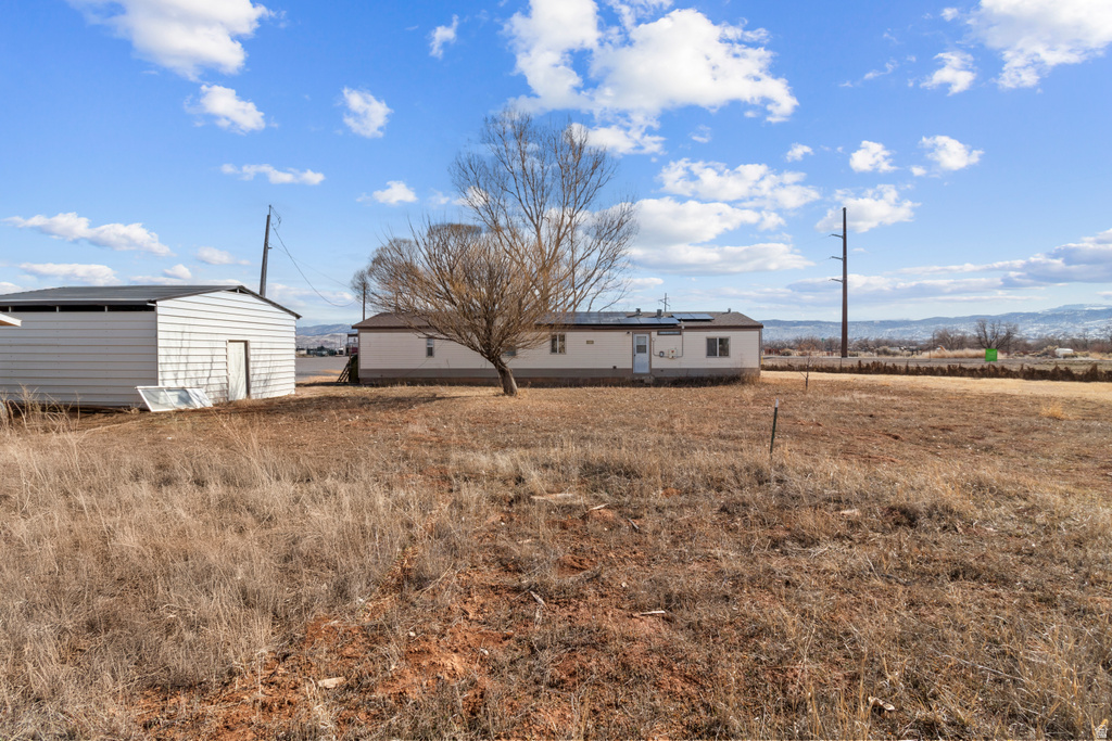 268 S 250 E Aurora, UT 84620