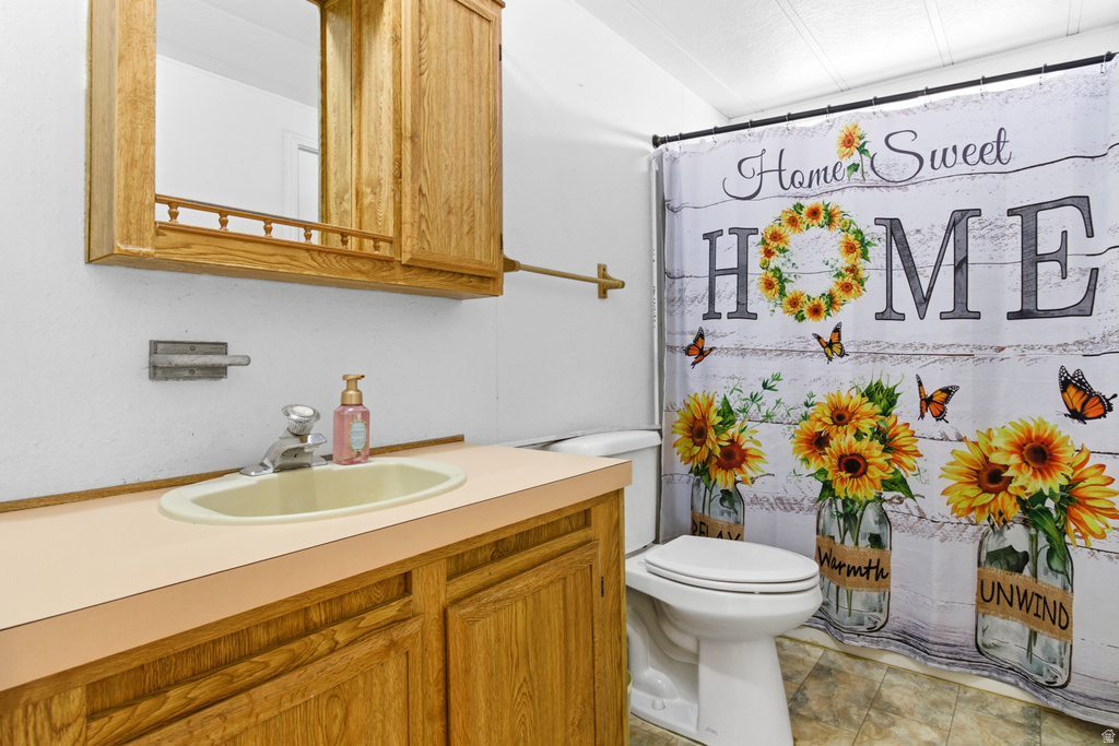 268 S 250 E Aurora, UT 84620