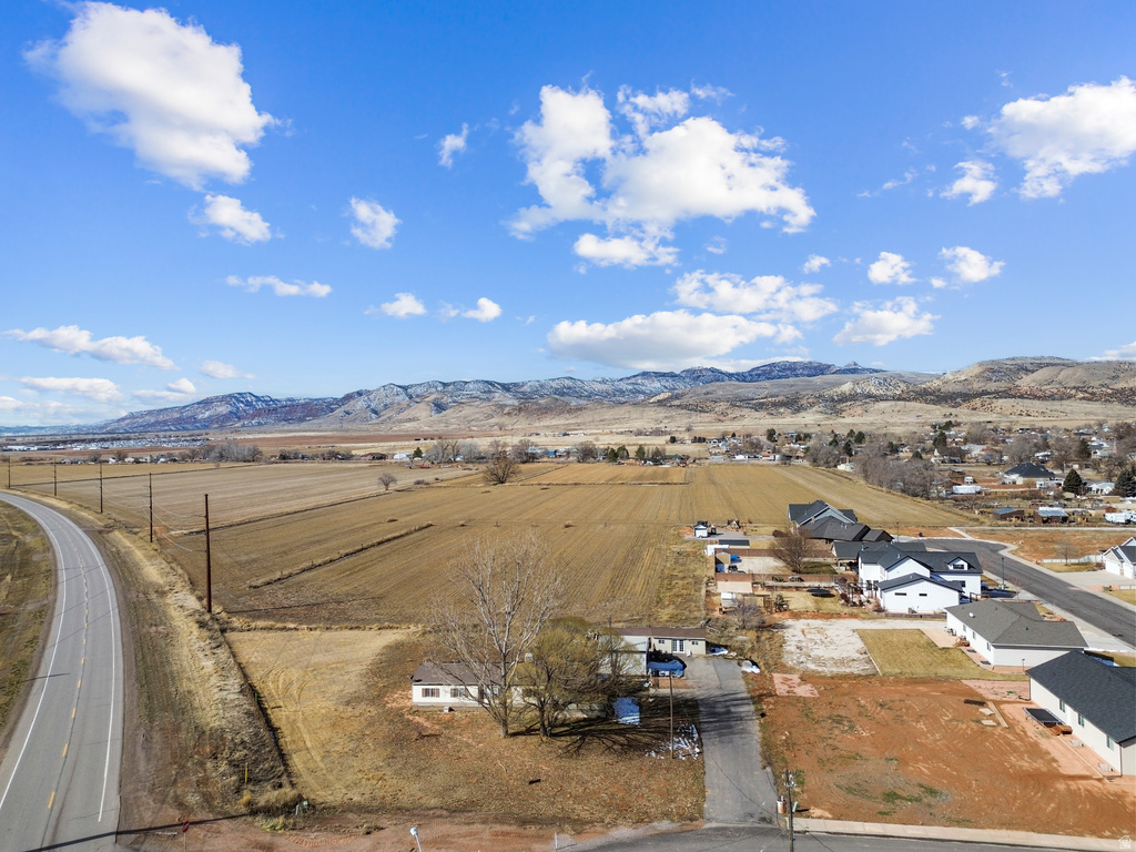 268 S 250 E Aurora, UT 84620