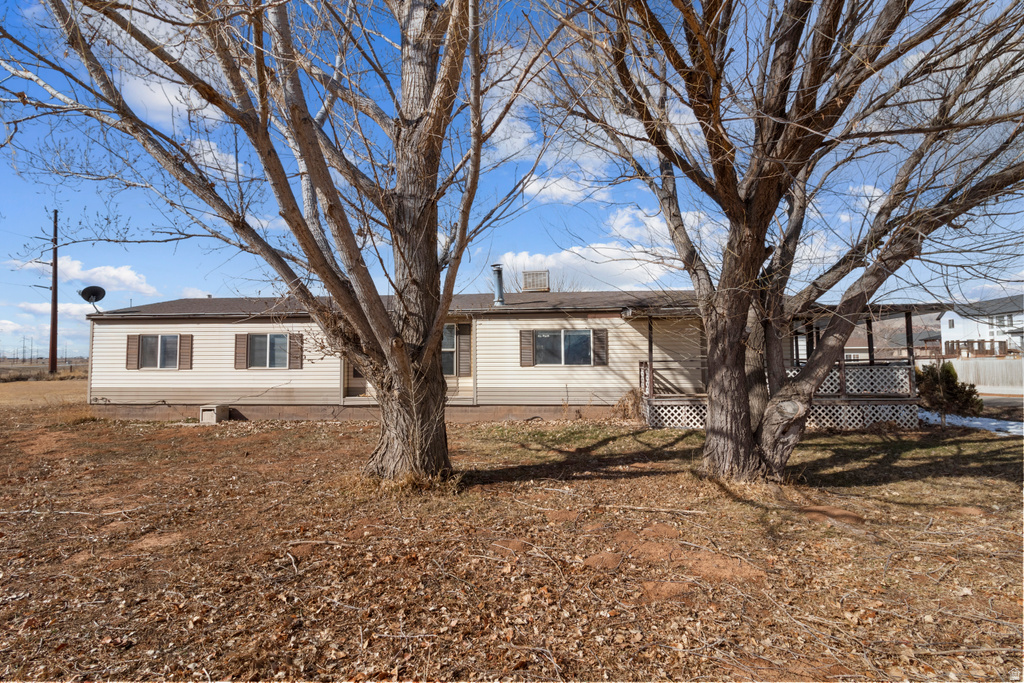 268 S 250 E Aurora, UT 84620
