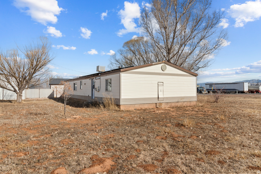 268 S 250 E Aurora, UT 84620