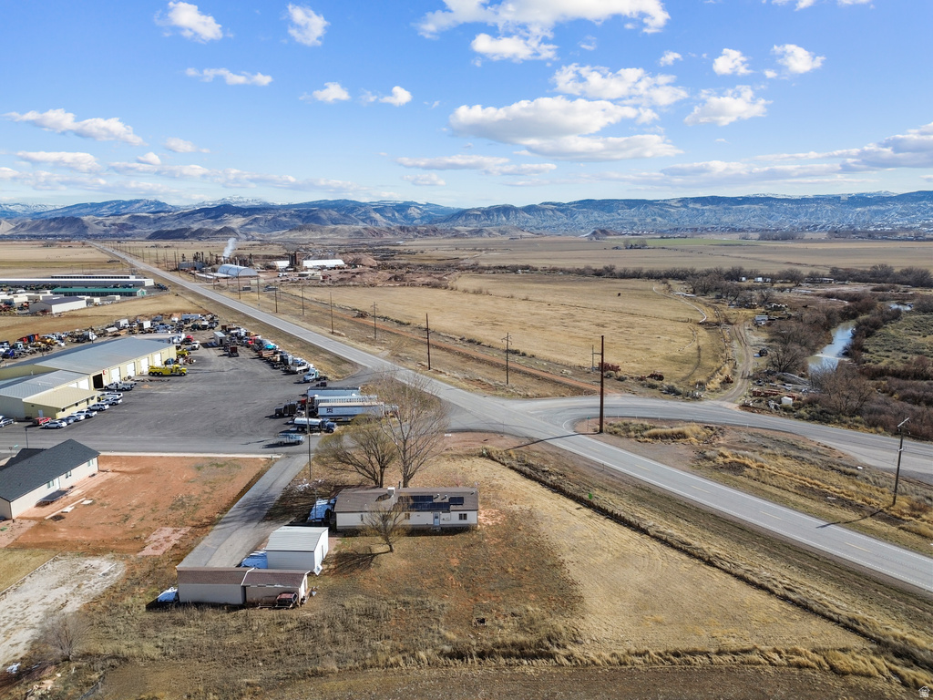 268 S 250 E Aurora, UT 84620