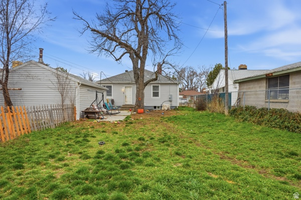 820 W FAYETTE AVE Salt Lake City, UT 84104