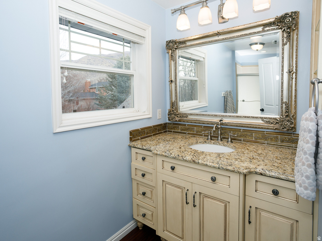 295 E 500 N Centerville, UT 84014