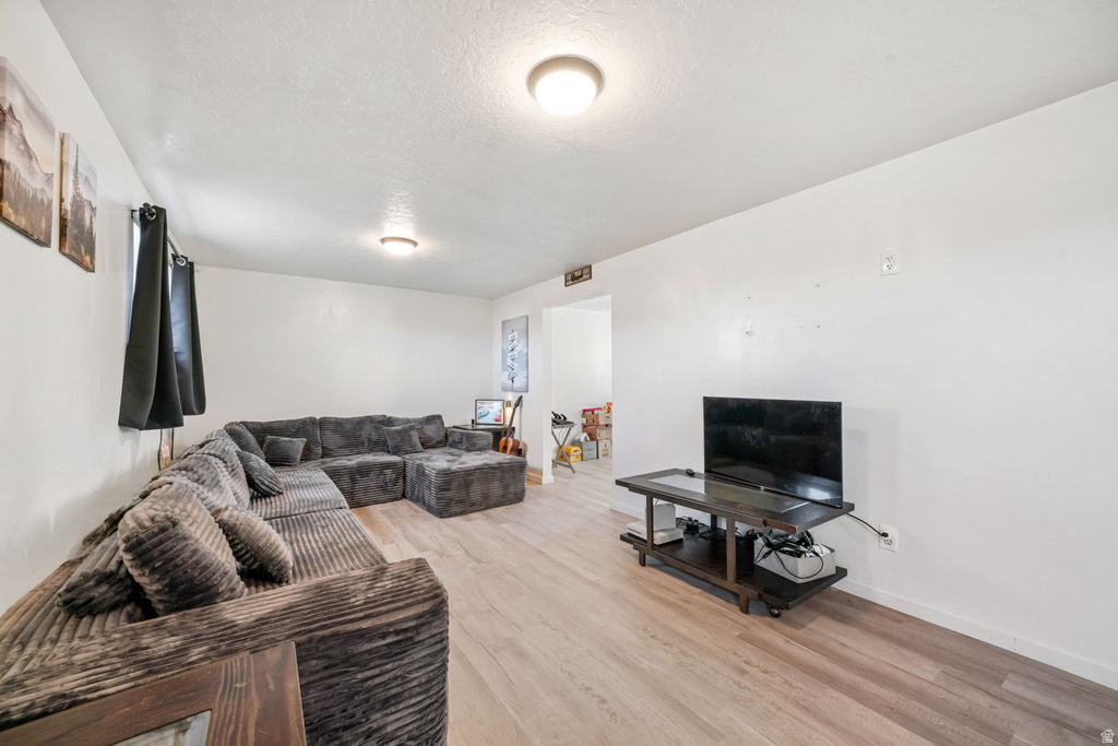 2714 E 1000 2714 Ballard, UT 84066