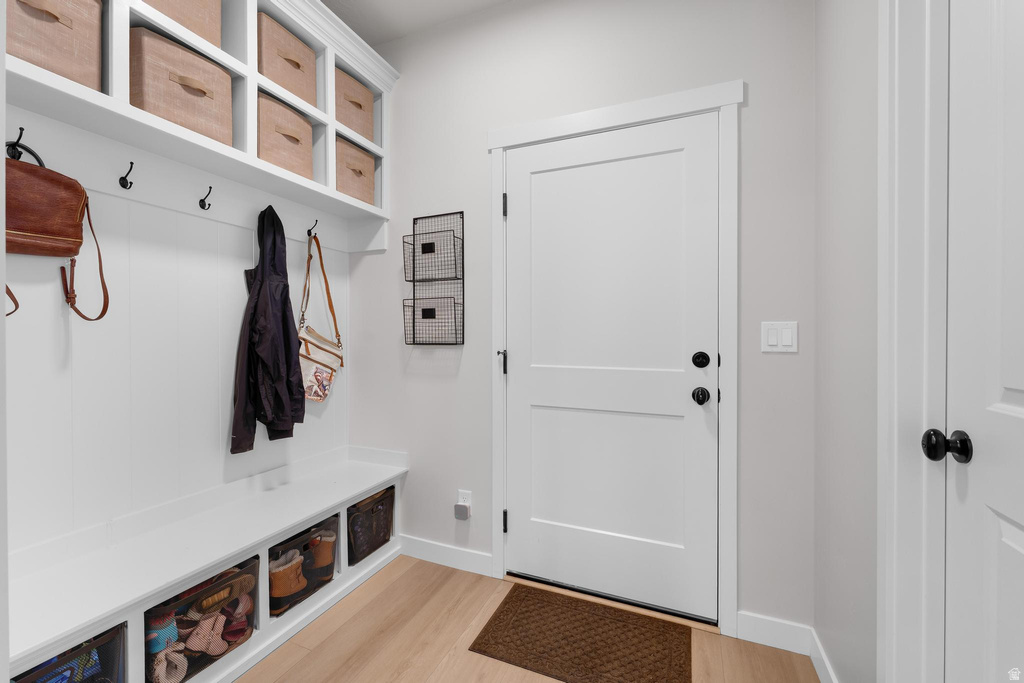 1048 S OLD TOWNE RD Layton, UT 84041