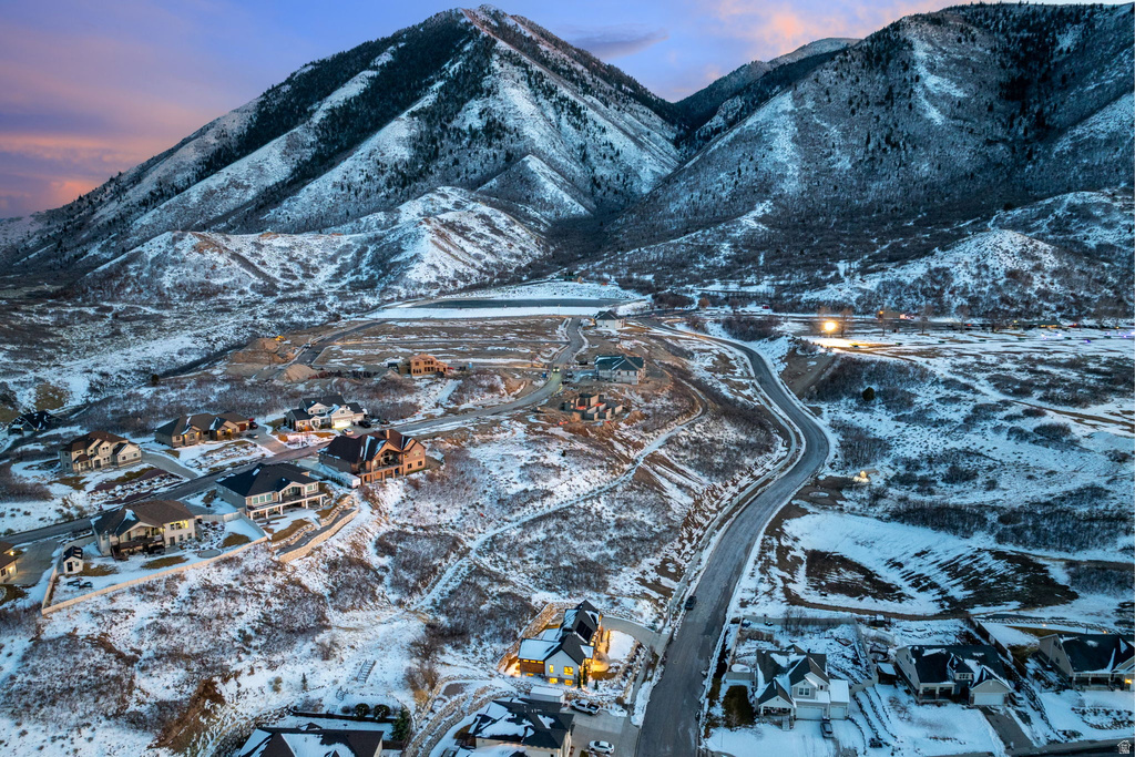 2613 S SPANISH OAKS DR Spanish Fork, UT 84660