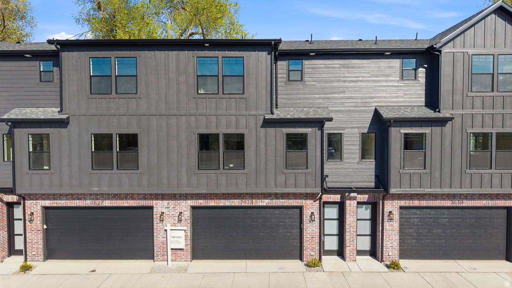 7613 S 300 E Sandy, UT 84047