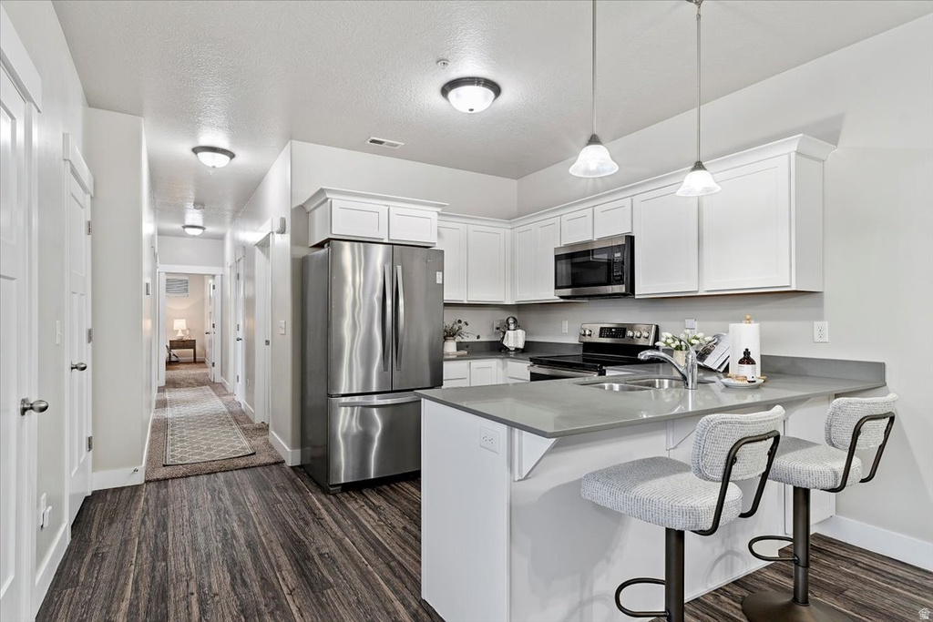 660 N EMERY LN Vineyard, UT 84059