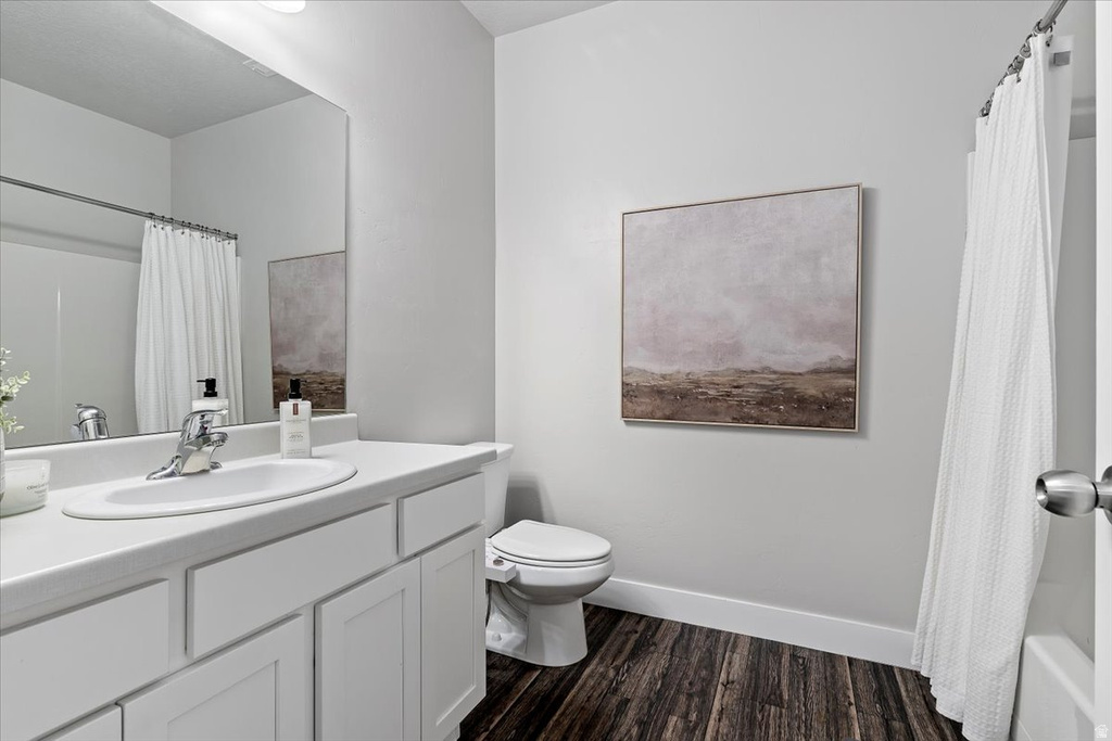 660 N EMERY LN Vineyard, UT 84059