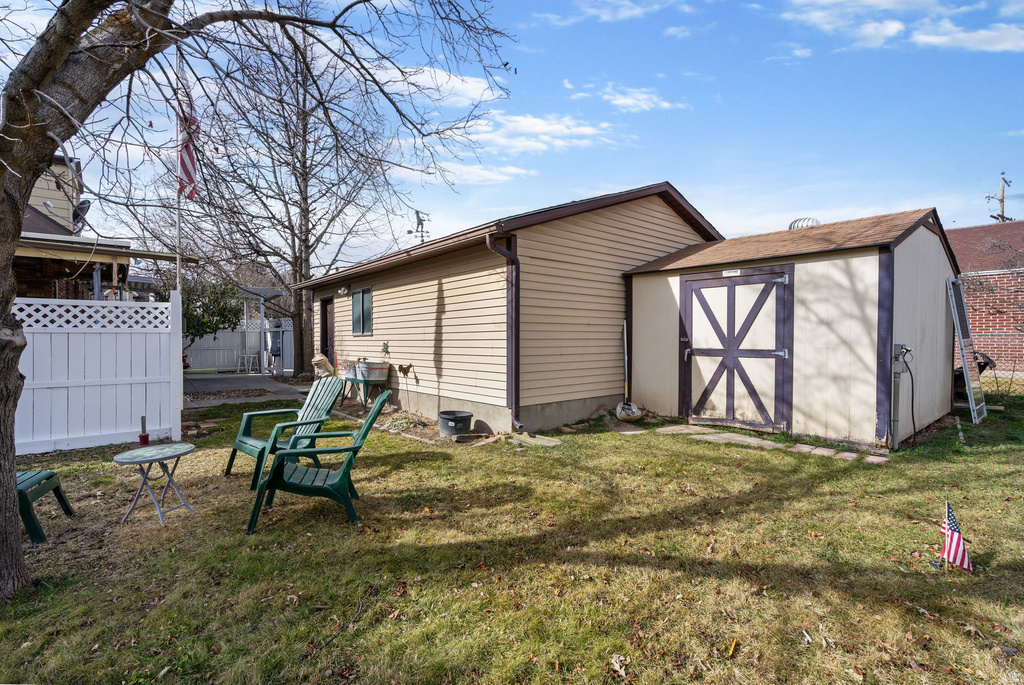 1575 E 3350 S Salt Lake City, UT 84106