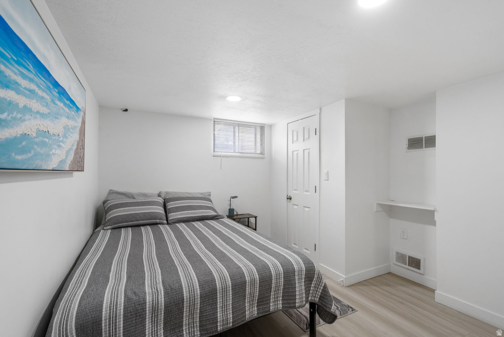 1575 E 3350 S Salt Lake City, UT 84106