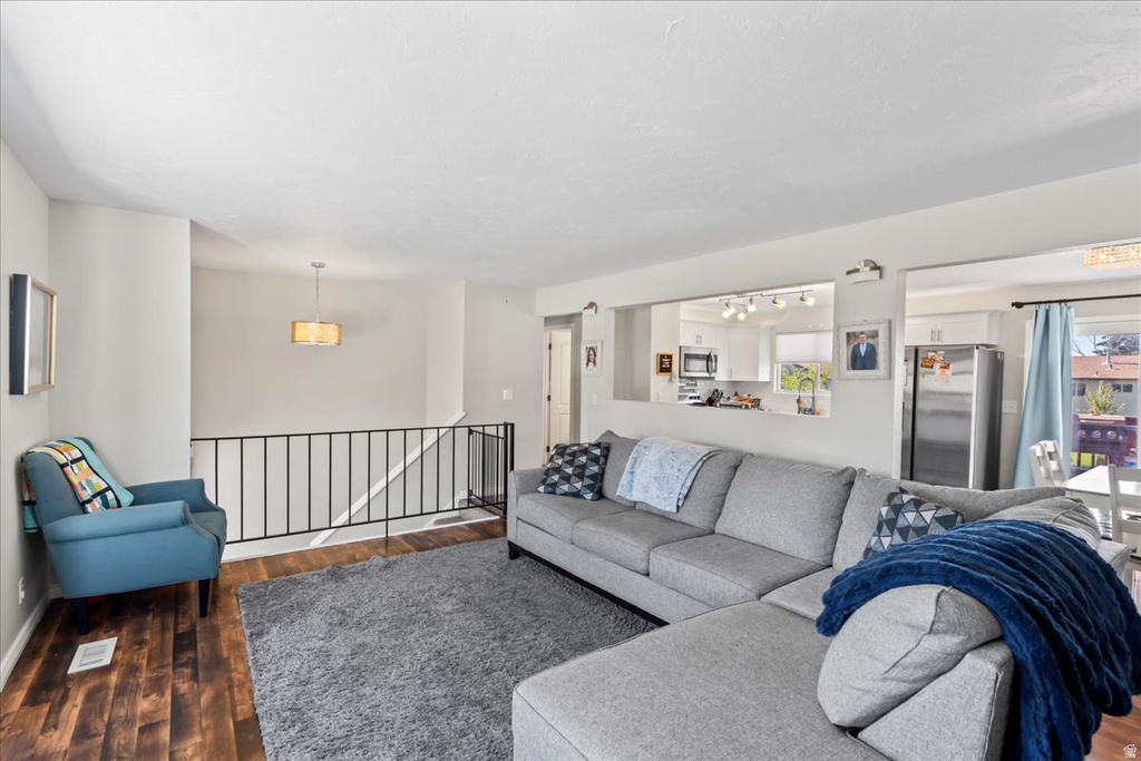 5929 W DRY BONE CIR West Jordan, UT 84084