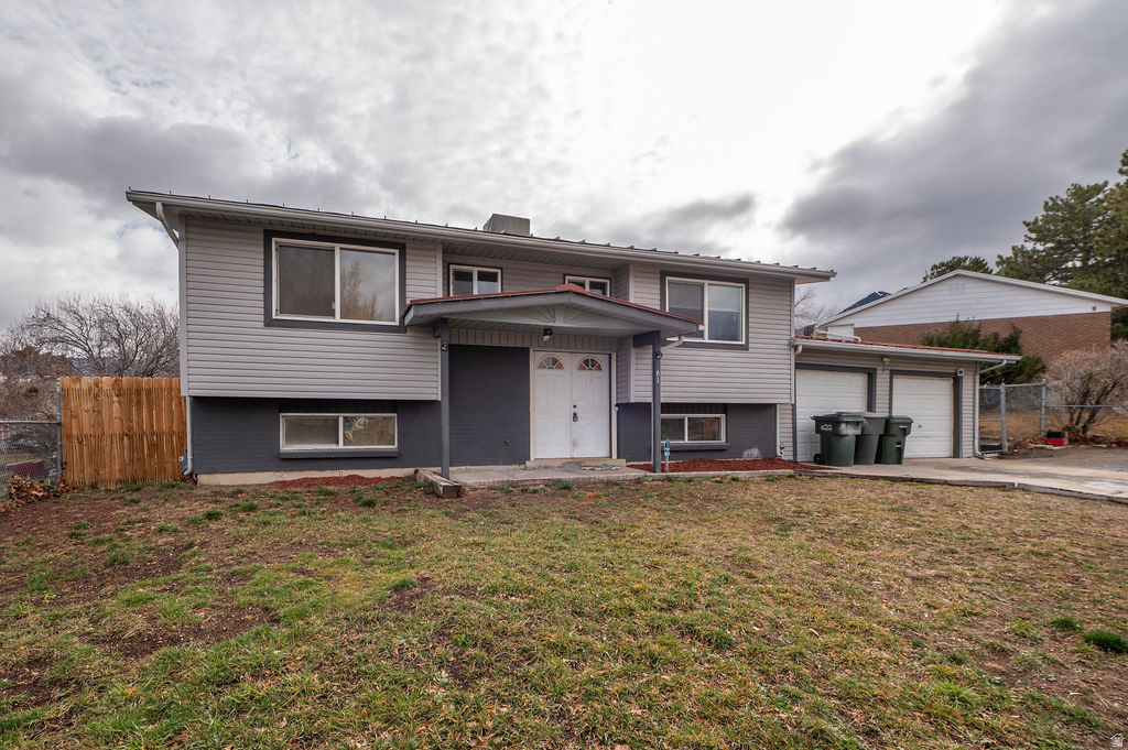 61 COLOMBIA DR Tooele, UT 84074