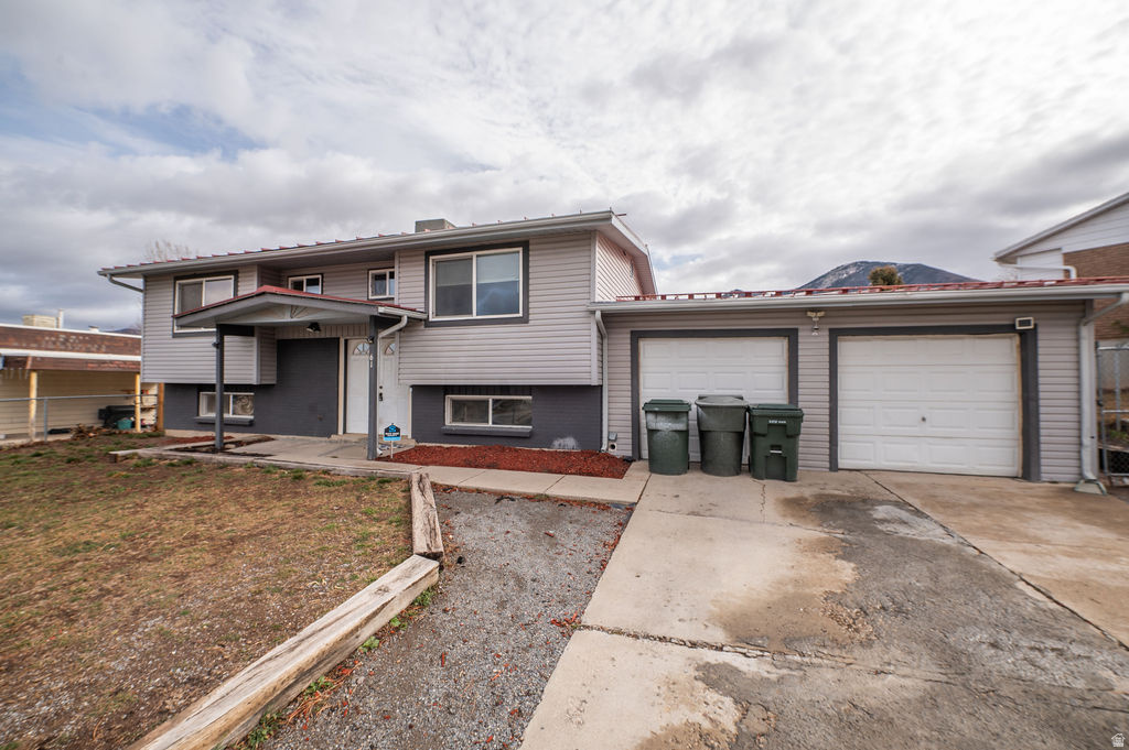 61 COLOMBIA DR Tooele, UT 84074
