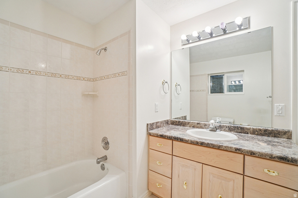 845 LAKEVIEW Stansbury Park, UT 84074