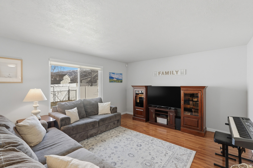 799 S 125 E Layton, UT 84041