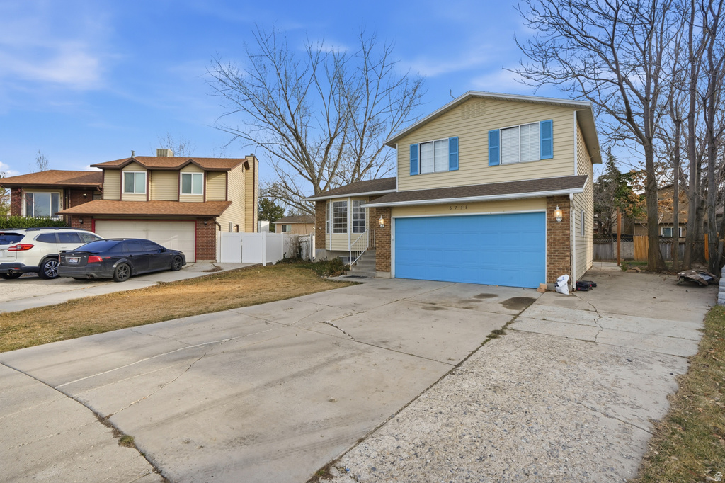 6758 S BLUE FLOWER CT West Jordan, UT 84081