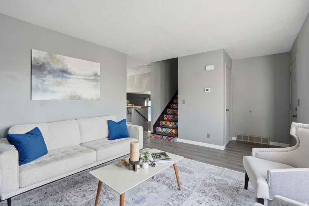 6758 S BLUE FLOWER CT West Jordan, UT 84081