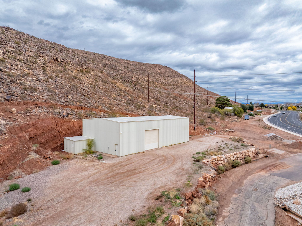 555 E NICHOLS PEAK RD Washington, UT 84780