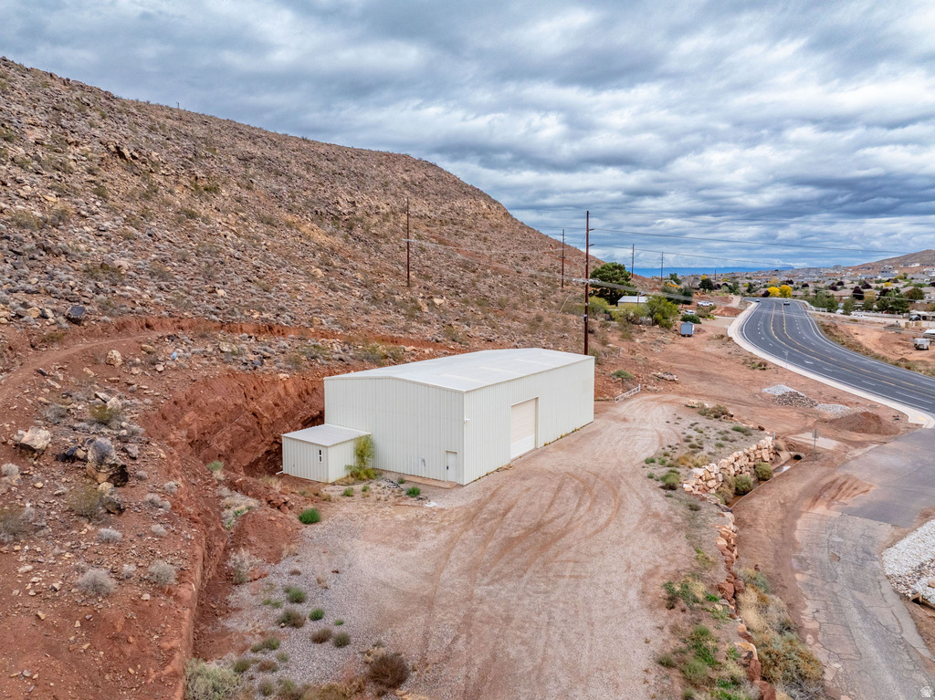 555 E NICHOLS PEAK RD Washington, UT 84780