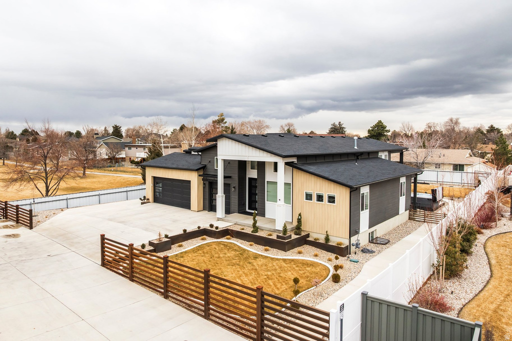 11318 S CANYON FALLS LN Sandy, UT 84092