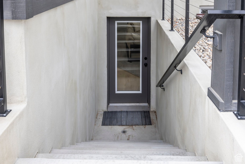 11318 S CANYON FALLS LN Sandy, UT 84092