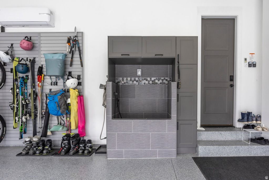 11318 S CANYON FALLS LN Sandy, UT 84092