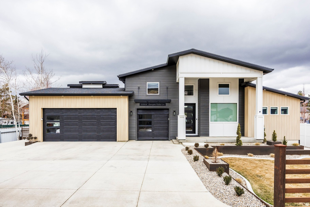 11318 S CANYON FALLS LN Sandy, UT 84092