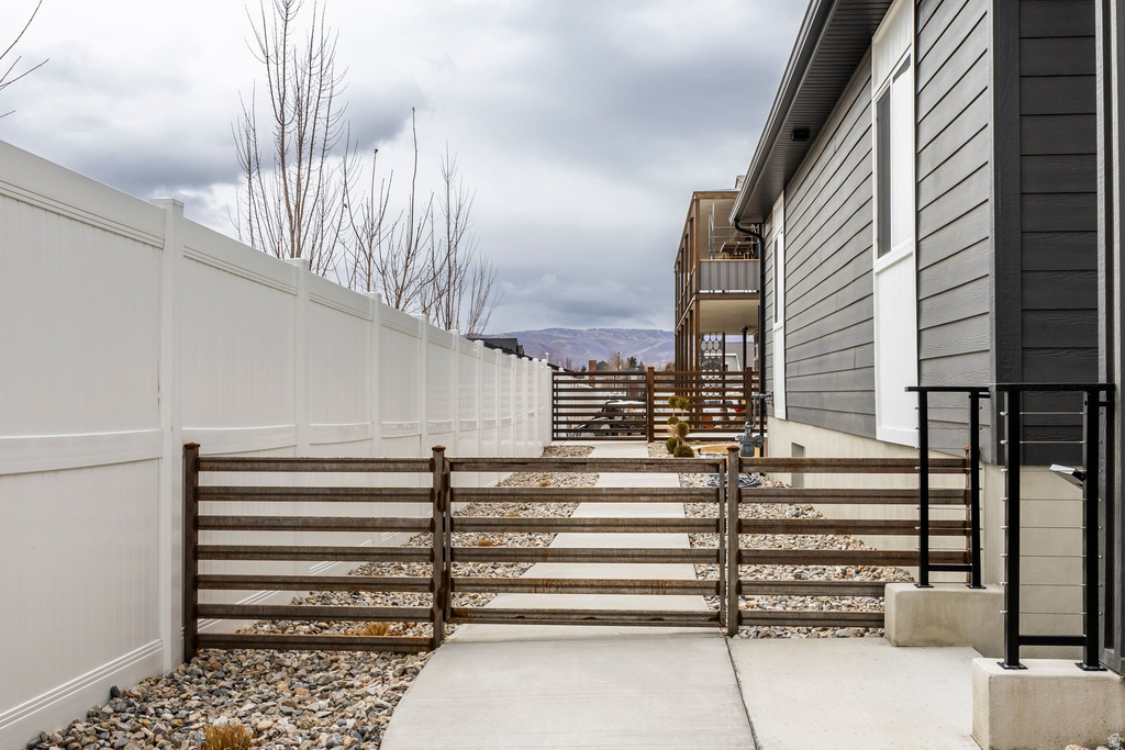 11318 S CANYON FALLS LN Sandy, UT 84092