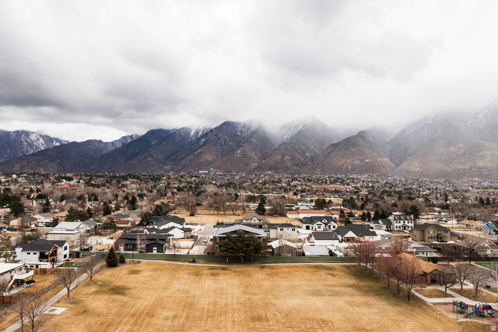 11318 S CANYON FALLS LN Sandy, UT 84092