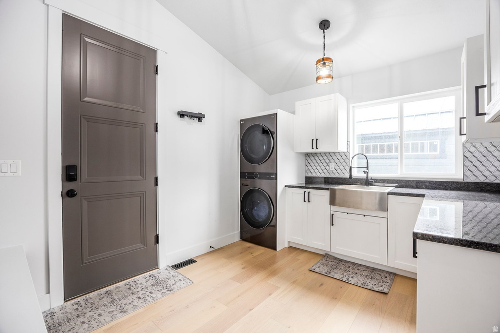 11318 S CANYON FALLS LN Sandy, UT 84092