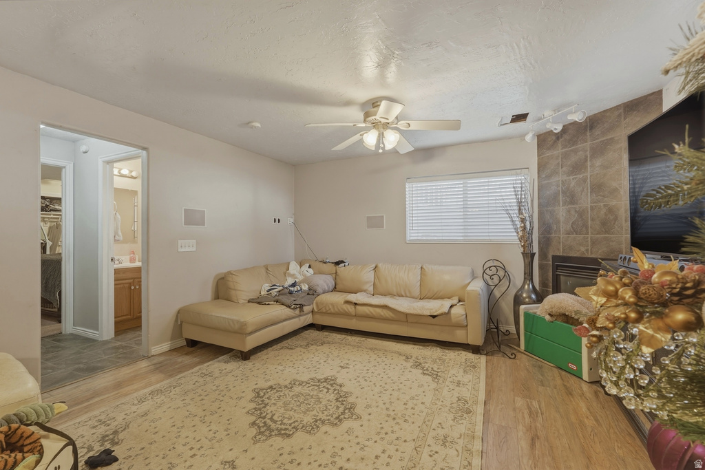 10519 S POPLAR GROVE DR South Jordan, UT 84009