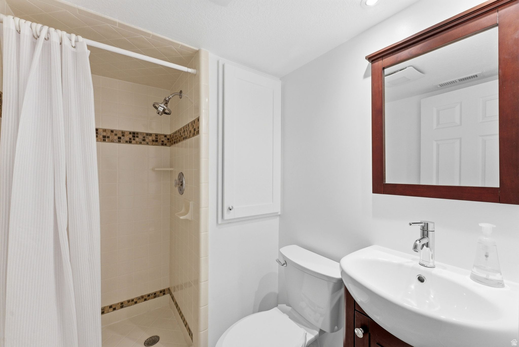 645 S 1350 E Fruit Heights, UT 84037